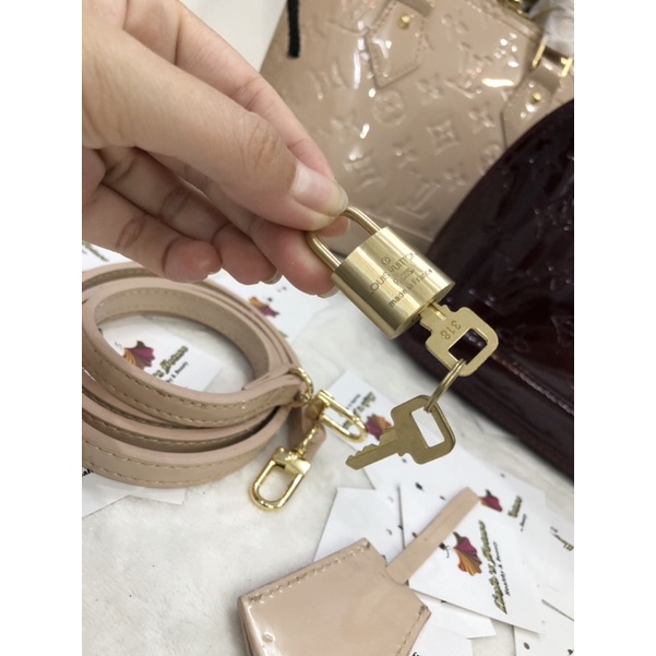 Túi hến lv da bóng hàng siêu vip sz 22