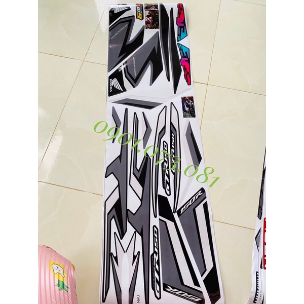 Tem winner v1 mẫu xám đen