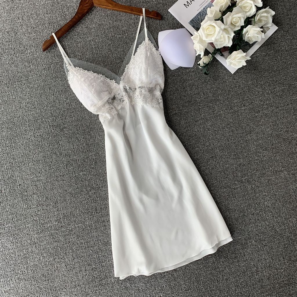 Đồ ngủ Hai Dây Bằng Lụa Mát Phối Ren Quyến Rũ Thời Trang Xuân Hè Hàng Mới 2022 Dành Cho Bạn Nữ