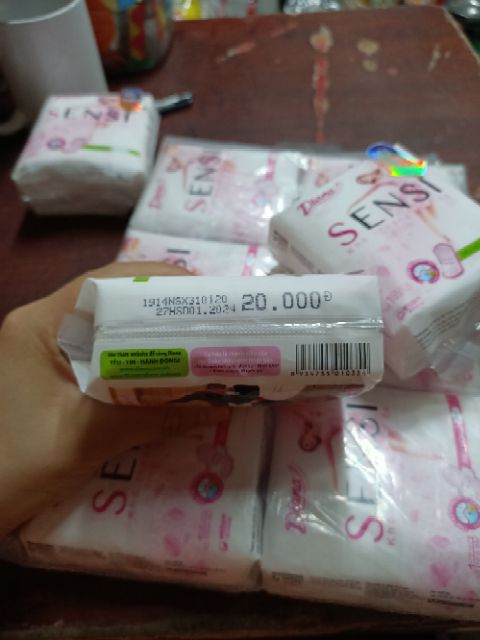 Băng vệ sinh Diana Sendo siêu mỏng không cánh 8 miếng