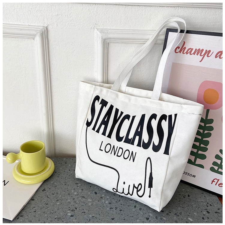 Túi tote vải canvas ulzzang unisex đi học đi làm có khoá miệng, có ngăn phụ in chữ STAYCLASSY màu be