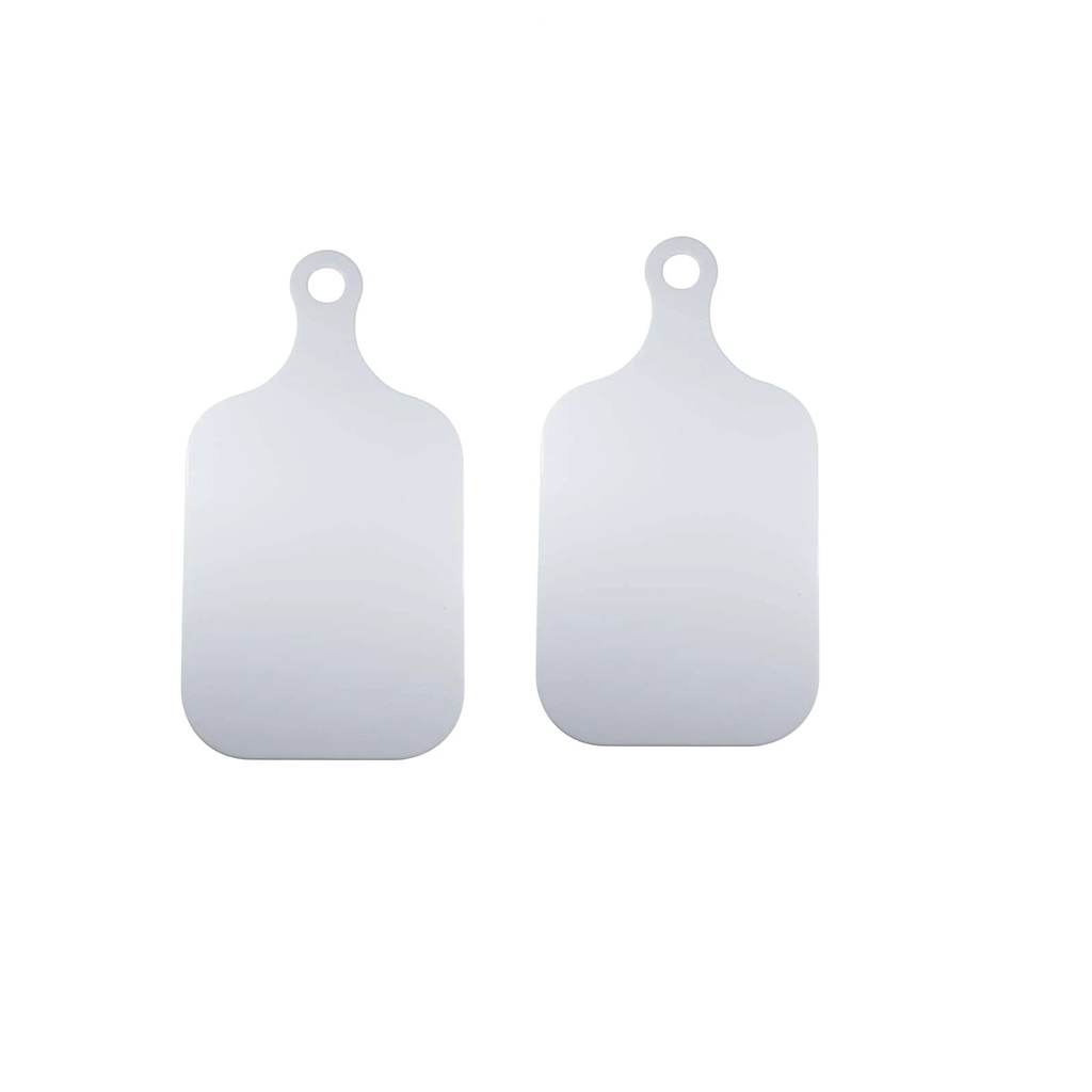 Daiso Thớt Nhựa Nhà Bếp 18.5X0.4X34Cm (Cai) Cutting Board With Handle -340Mm X 185Mm X T4Mm - 13.4In X 7.3In X 0.2In-