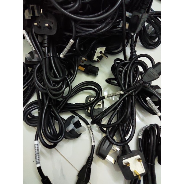 Dây nguồn 3 chấu có cầu chì bảo vệ