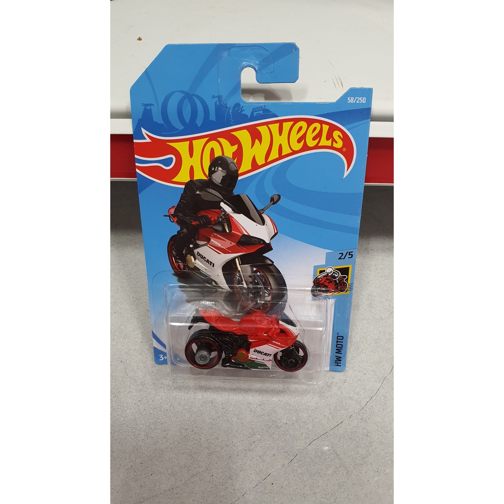 Mô hình Xe Sưu Tầm HotWheels ( Gửi Mẫu Ngẫu Nhiên - Không Nhận Ghi Chú )