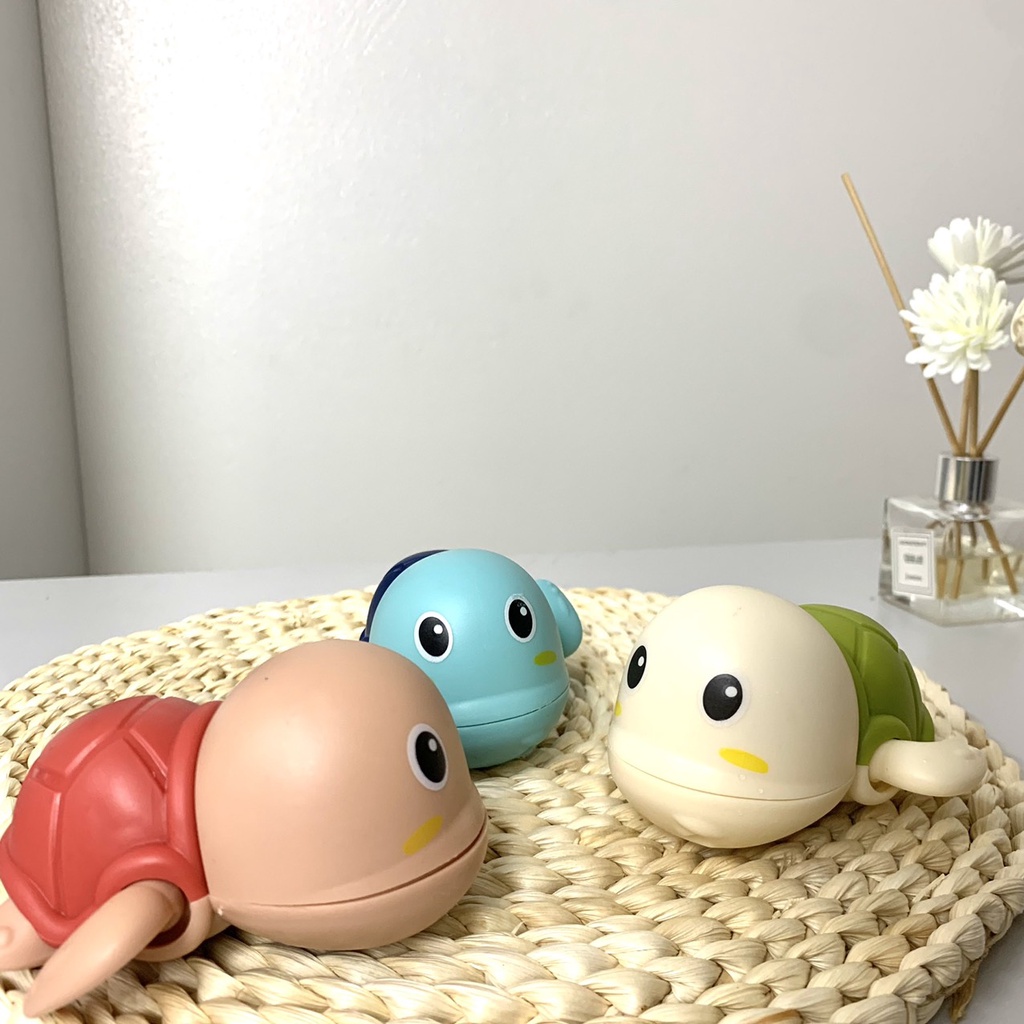 Đồ chơi nhà tắm cho bé hình con rùa biết bơi siêu đáng yêu [ kích thích cho bé đi tắm ]