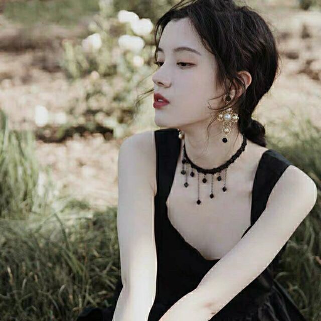 CHOKER REN ĐEO CỔ TUA RUA ĐÁ ĐEN