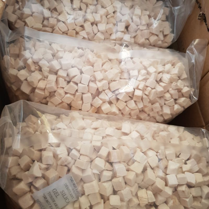 Gà sấy, gan, trứng sấy (không bỏ gói hút ẩm làm nặng cân) cho thú cưng 500g