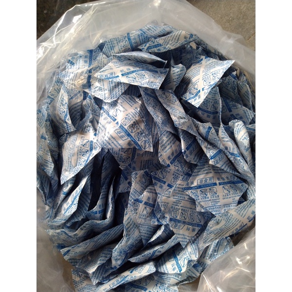 100 gói hút ẩm 5g /100tui/500g chuyên dùng cho thực phẩm,máy ảnh ,giày dép …..v..v