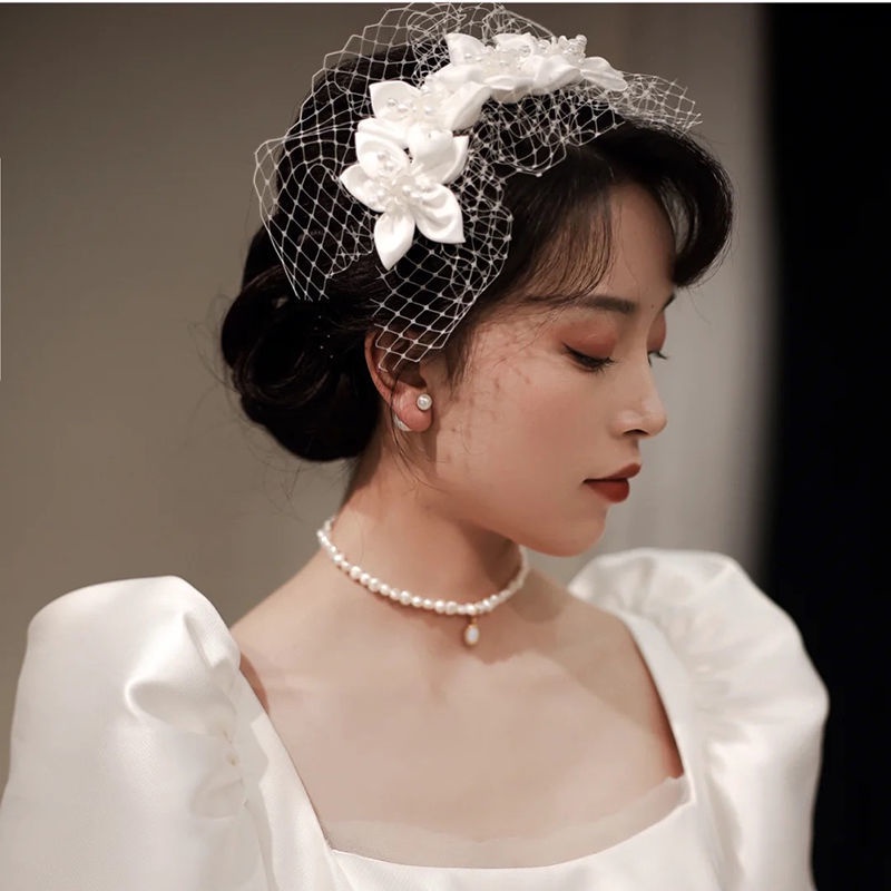 Mũ trùm đầu đính hoa phong cách Mori Retro 4.vn cho cô dâu