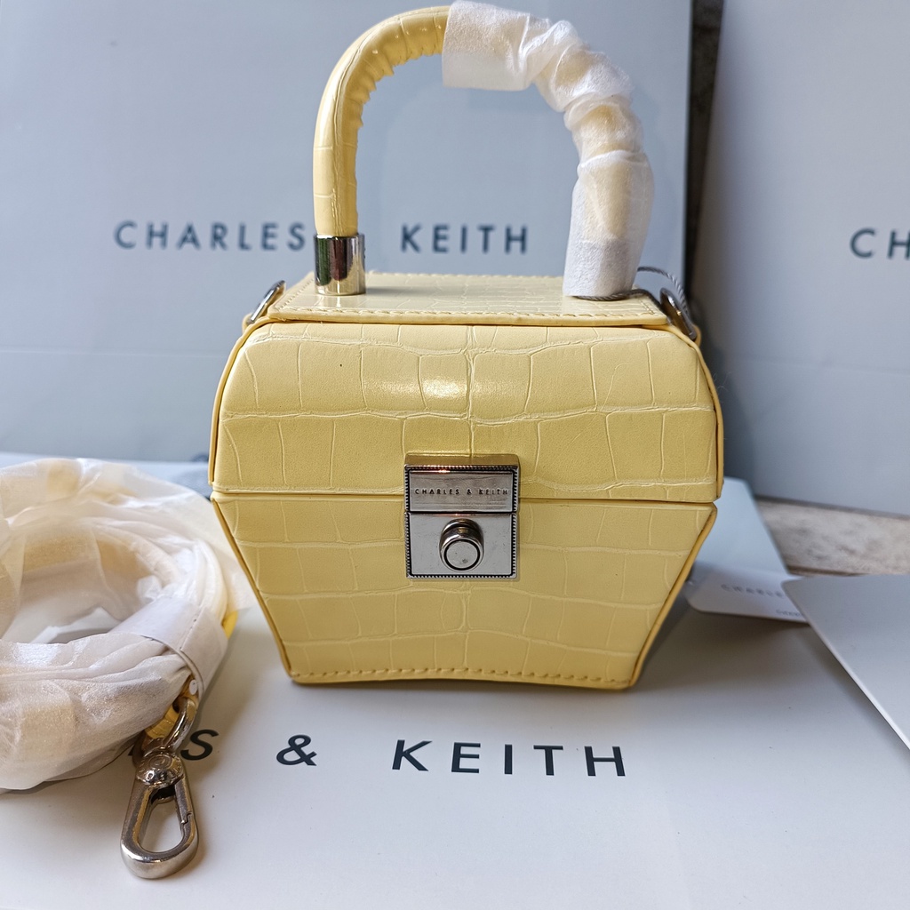 Túi đeo chéo nữ Model CK2-50701000