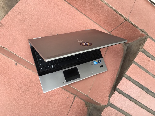 Laptop HP 8440 i7 mạnh mẽ thời trang vỏ nhôm sang trọng hdd or ssd tuỳ chọn | BigBuy360 - bigbuy360.vn