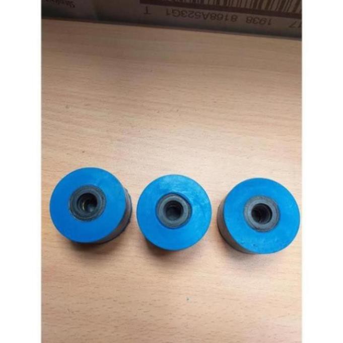 Núm cao su đường kính 4cm chân ren M10