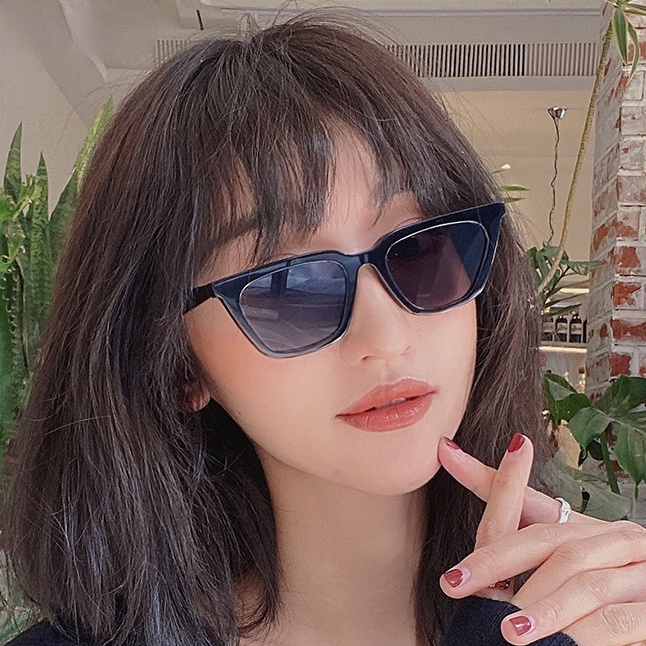 Kính Mát Nhiều Màu Sắc Cho Nam Nữ