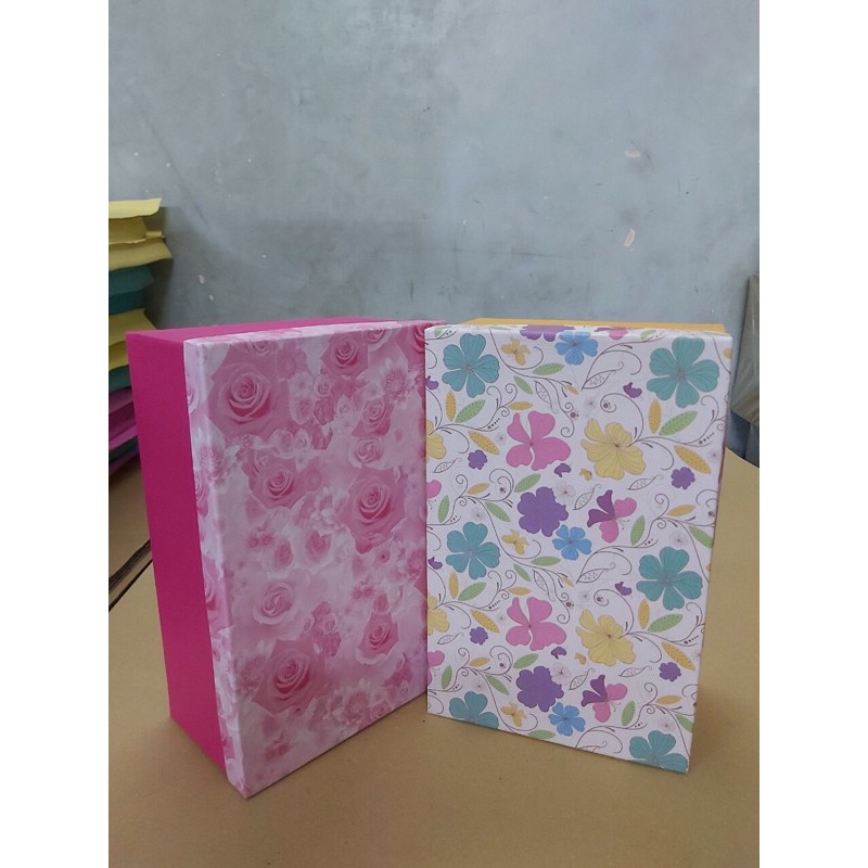 Hộp quà dễ thương 18x28x11 40k | BigBuy360 - bigbuy360.vn