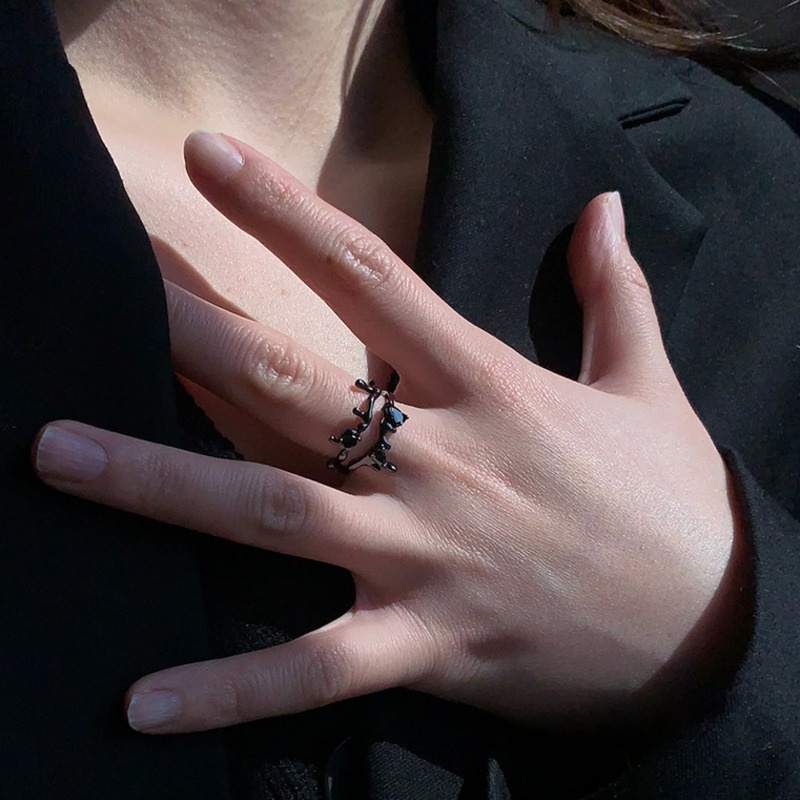 Nhẫn Hở Hình Cành Hoa Màu Đen / Bạc Phong Cách Retro 19A1618