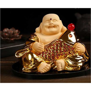 Tượng phật Di lặc ôm cá chép có nước hoa bày taplo ô tô, tượng trang trí ô tô