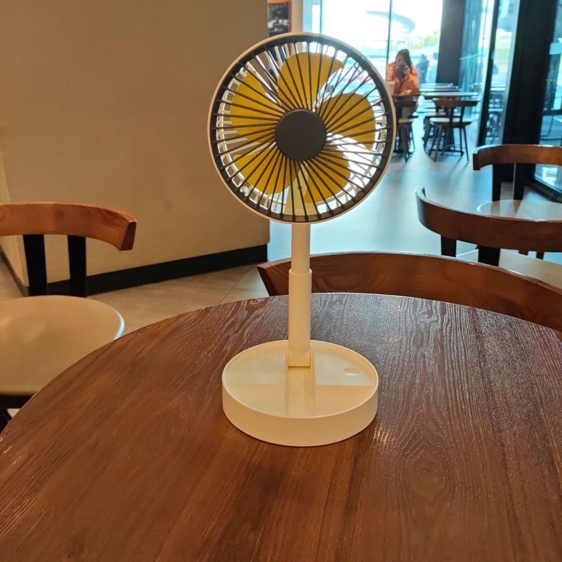 Quạt tích điện mini gấp gọn 3 chế độ giá loại 5 cánh