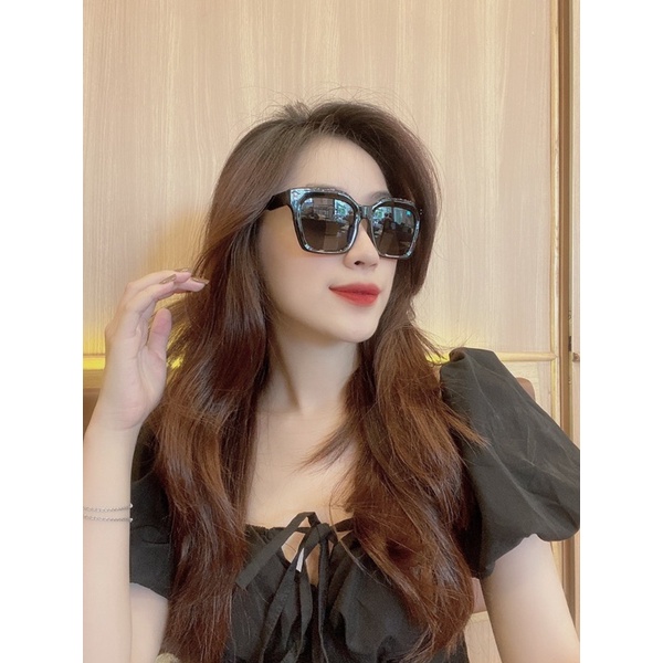 Kính Shein full box chính hãng -có mail mua hàng của web chính hãng