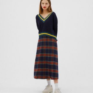 Áo len Bershka cổ tim