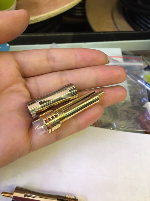 Jack rắc AV (RCA) cao cấp hàng Taiwan nhập khẩu chính hãng. Báo giá 1 Jack.