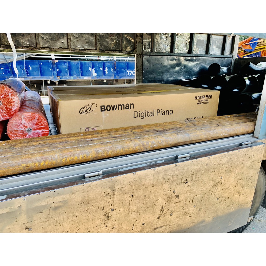 BOWMAN Piano được gửi đi Tỉnh cho khách hàng mua Piano Online