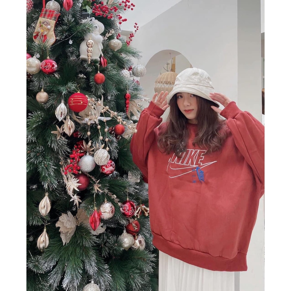 [Có Video + Ảnh Thật] Áo Sweater Unisex Nam Nữ Thuê Phẩy Chất Nỉ Bông Cực Ấm 2 Màu Đỏ Xanh Nổi Bật - Chuu House - CH0195