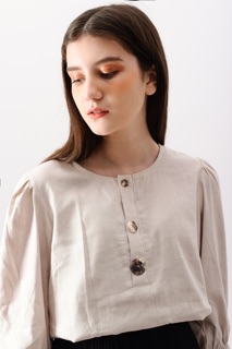 Linen with Button