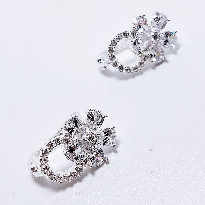 Khuyên tai bạc Khuyên cài Hoa nạm đá sang chảnh s950 cao cấp