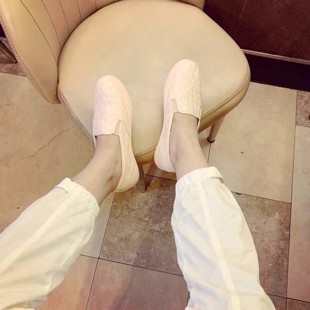 GIÀY SLIPON NỮ HOA THÊU SIÊU XINH