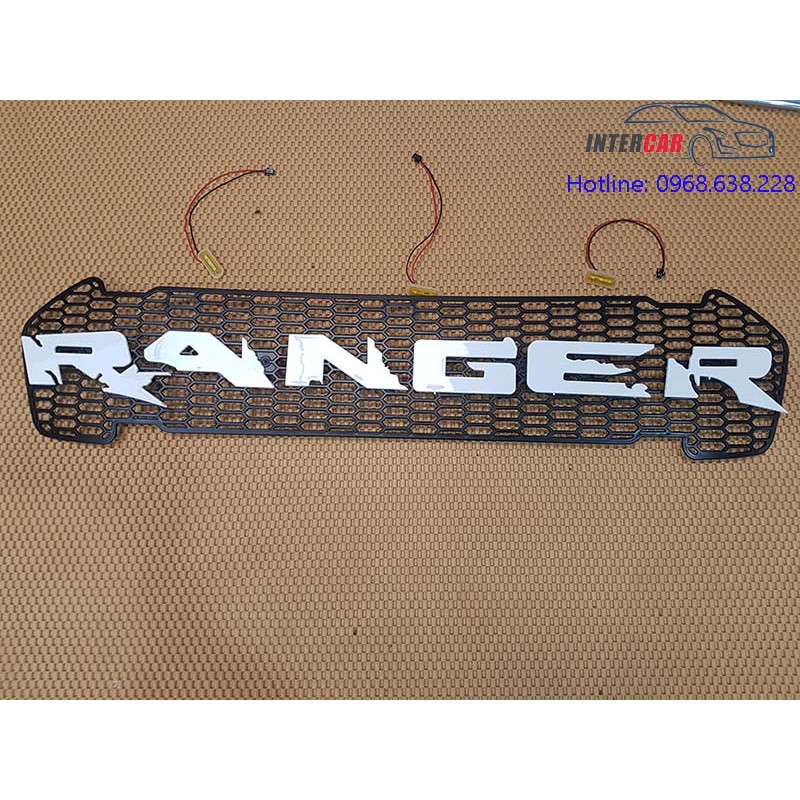 Mặt ca lăng Ford Ranger