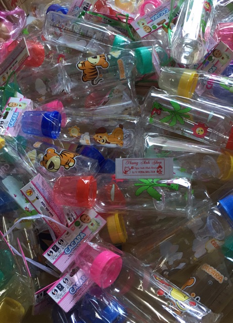 Bình sữa tròn CaCaRa cho bé 250ml