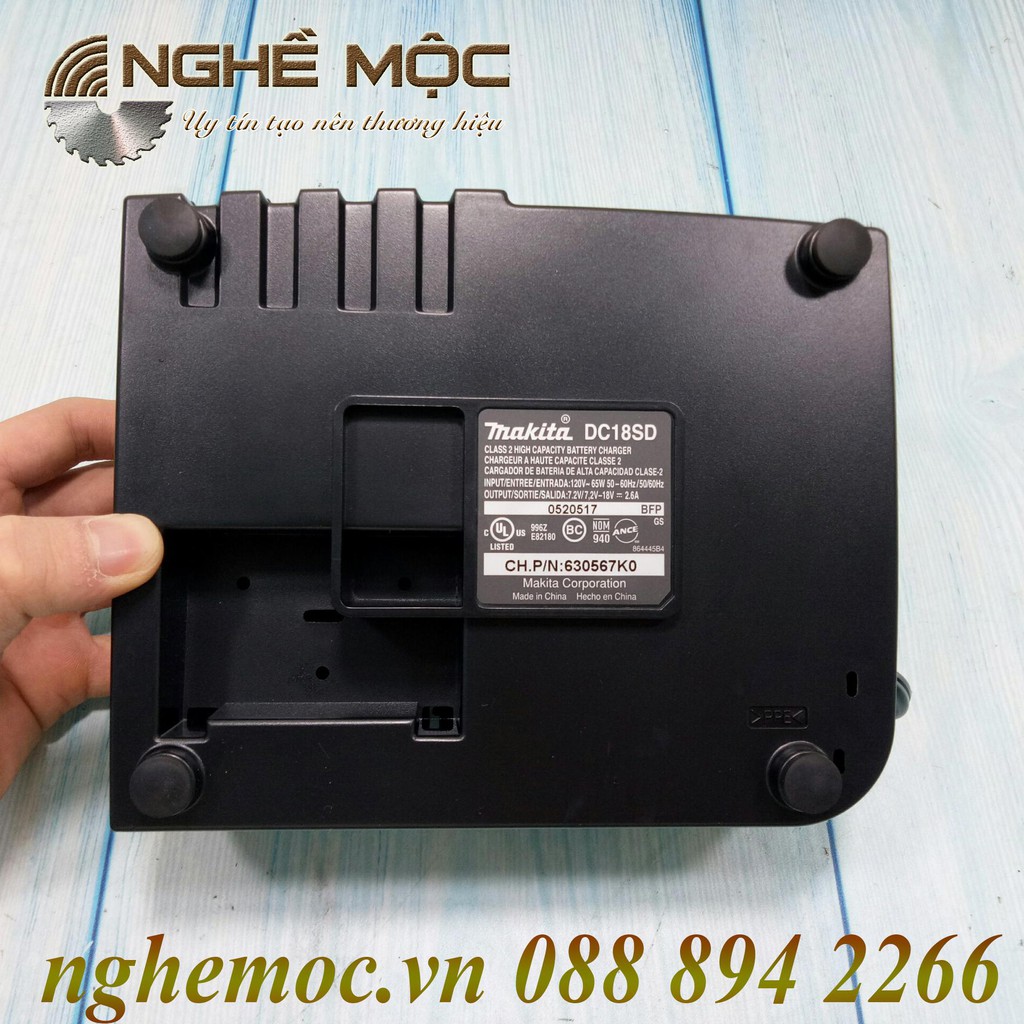 Sạc 18V Makita DC18SD Nghề Mộc
