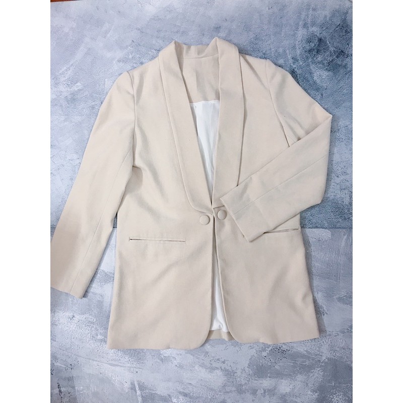 Áo blazer freesize màu kem Charmbytea