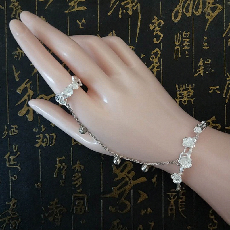 Vòng đeo tay dây nối nhẫn bươm bướm thời trang cho nữ