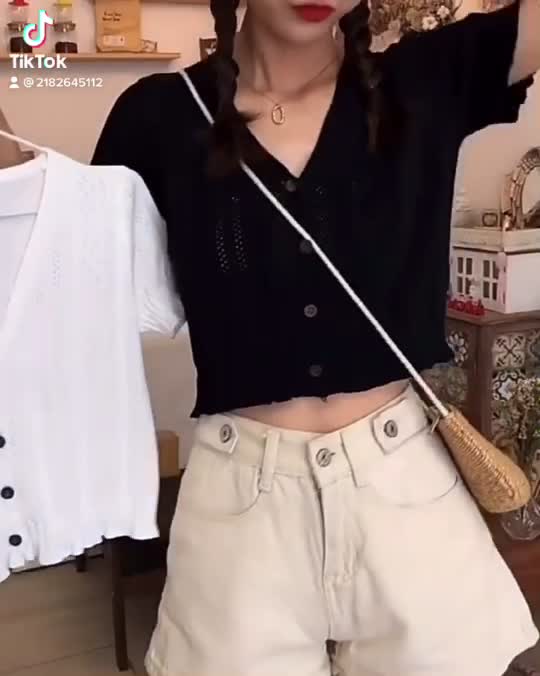 Áo crotop Jennie dệt kim cổ V ngắn tay cho nữ kiểu dáng Hàn Quốc | BigBuy360 - bigbuy360.vn