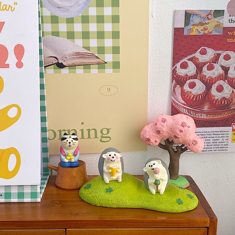 Mô hình mèo chủ đề lễ hội anh đào matcha