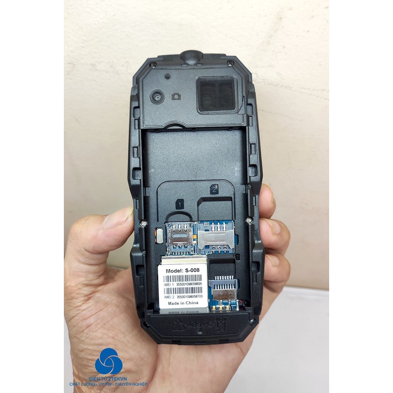 Điện thoại Land Rover S-008 pin khủng sóng khỏe dành cho người già- Bảo hành 12 tháng
