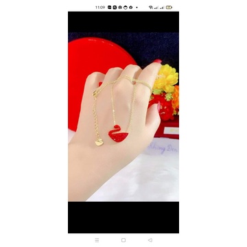 Dây chuyền thiên nga titan không đen, không phai màu