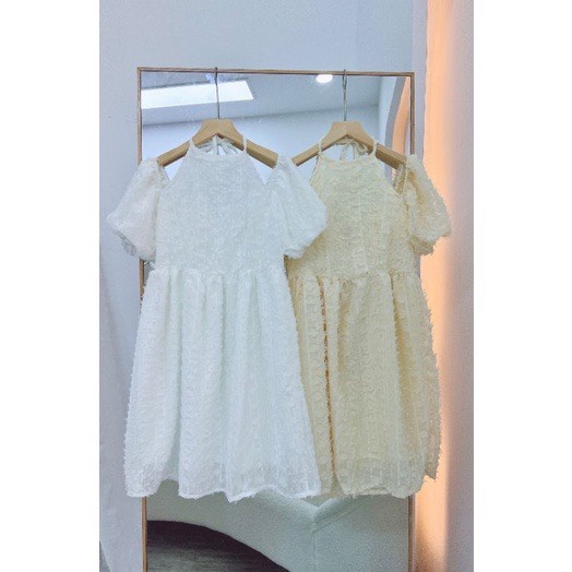 Váy cổ yếm trễ vai lông vũ cao cấp cực xinh - Đầm yếm tay bồng lông vũ hai màu kiều nữ 2 lớp babydoll