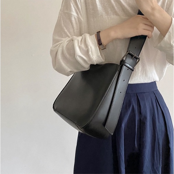 Túi tote da PU cỡ lớn phong cách công sở cá tính
