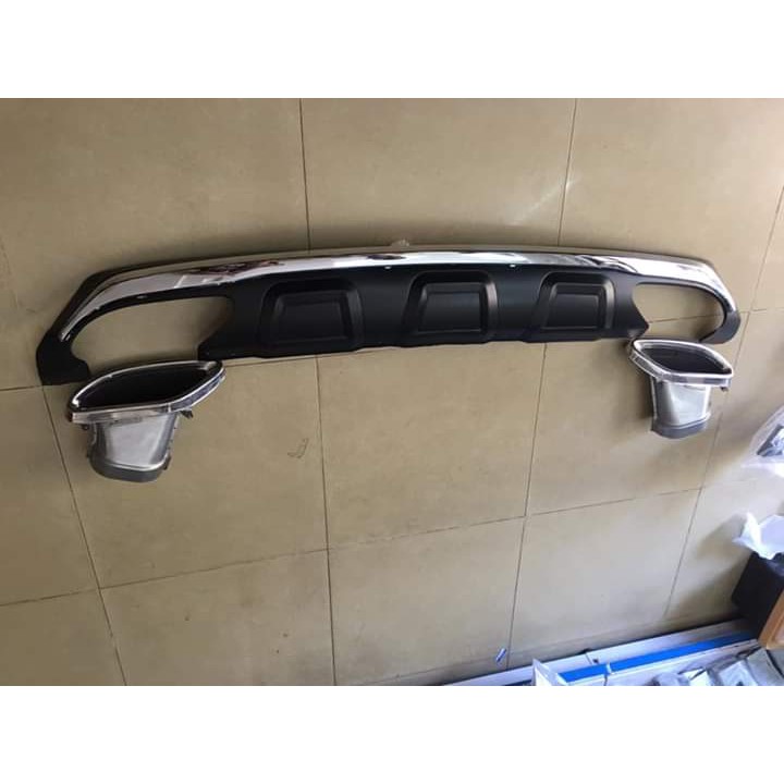 Líp pô, ốp pô, ốp cản sau Mazda CX5 mẫu Mer GLC
