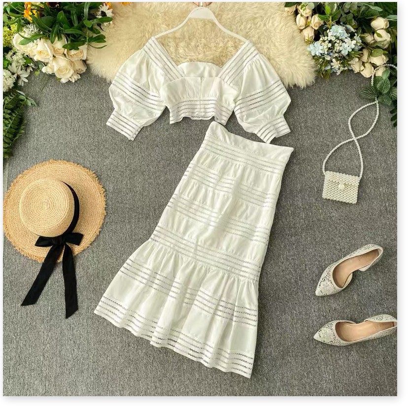 SET ÁO CHÂN VÁY KÈM ÁO CROPTOP SÀNH ĐIỆU THỜI TRANG DAO PHỐI ĐI BIỂN PARTY