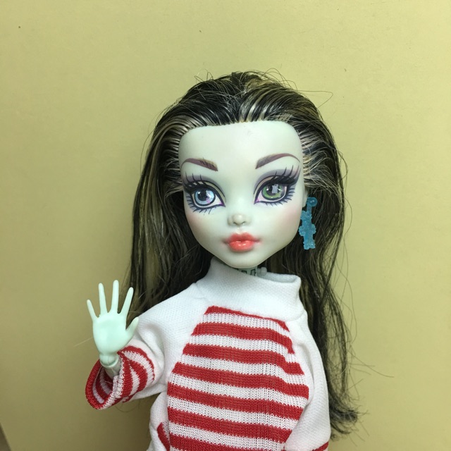 MH- Búp bê monster high frankie vẽ lại mặt repaint