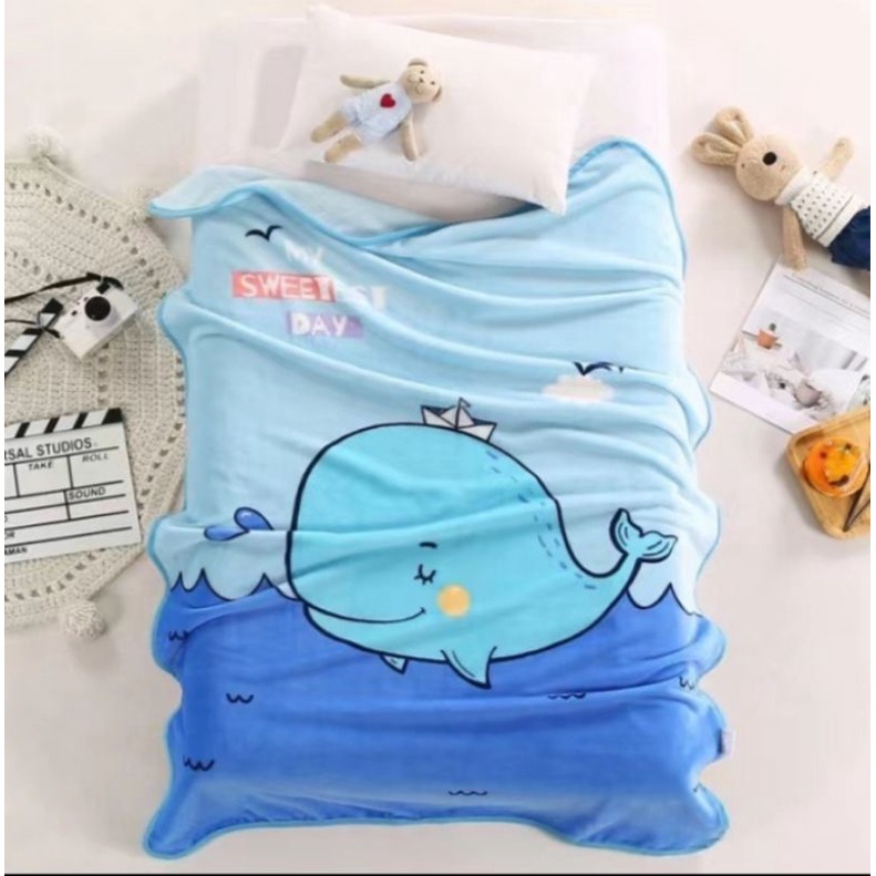 Mền lông tuyết Doremon và ngựa pony  cho bé trai và gái , đi học, đi chơi du lịch dã ngoại.