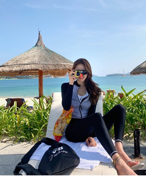 Set đồ bơi dài tay quần dài cạp cao áo khoác sọc ngang | BigBuy360 - bigbuy360.vn