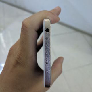 Điện Thoại SHARP MS1 2Sim chiến GAME Mobile ngon lành