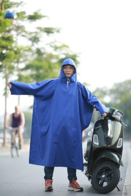 Áo mưa cánh dơi