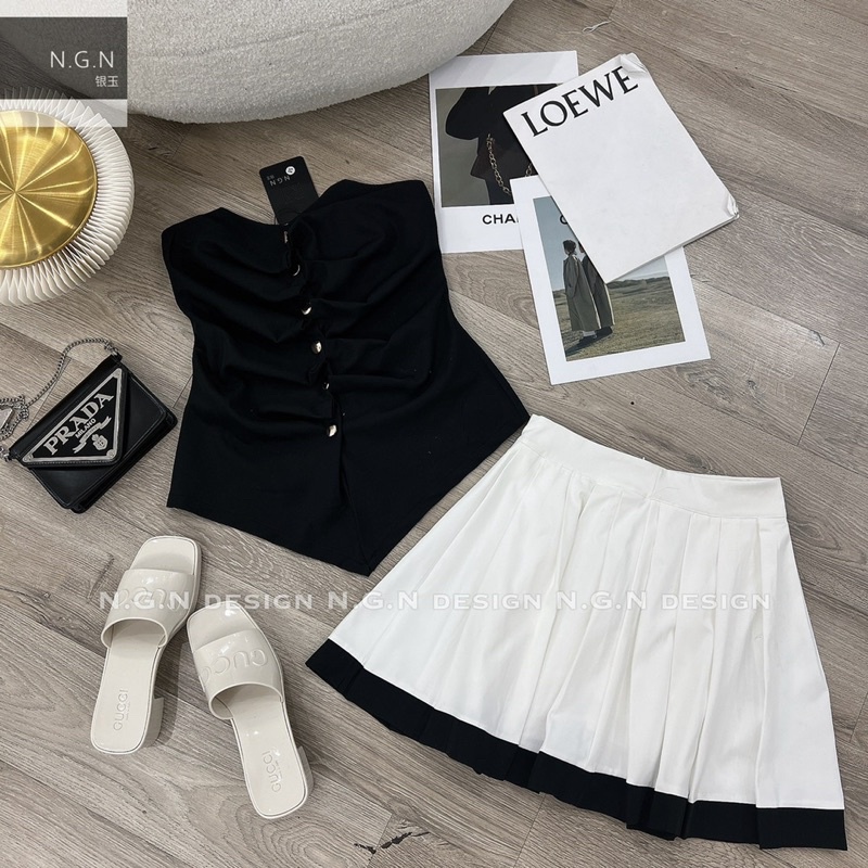 Set quây đen trắng