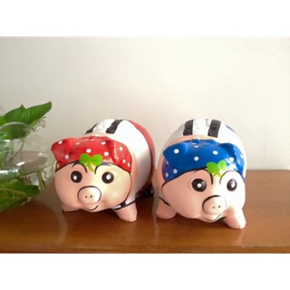 Heo đất Cô bé khăn xanh, đỏ