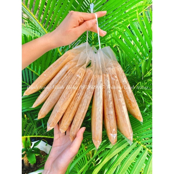 Bánh tráng xike lắc muối nhuyễn Mạnh Hùng